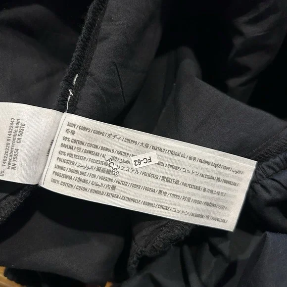 Abercrombie & Fitch cropped blouse Black‎ Long Puff Sleeve - Picture 5 of 5